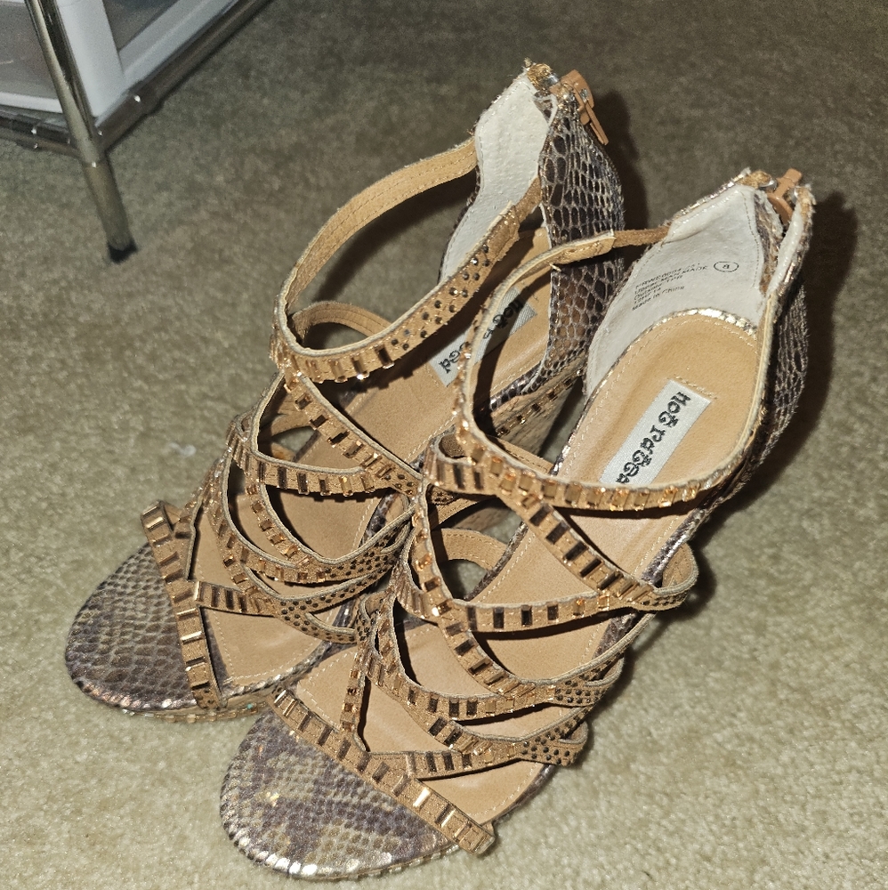 Wedges gold